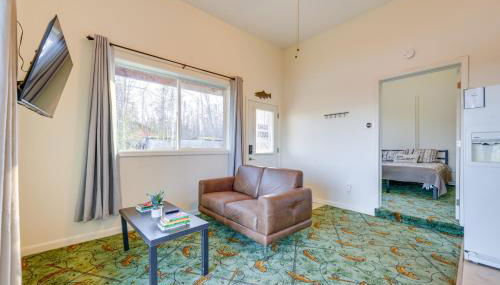 River Views and Fire Pit Cozy Soldotna Apartment! - Foto 4