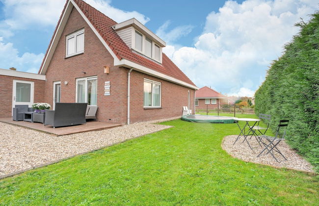 Captivating Holiday Home in Zeewolde near Forest - Foto 36