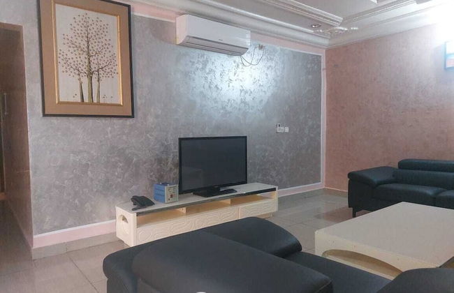 Star Residence - Photo 15