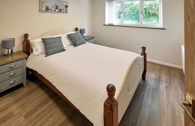 Host Stay Rock Cottage - Photo 1