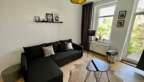 Purer Luxus mit 2 Schlafzimmern, Balkon und Privat-Parkplatz - Foto 4