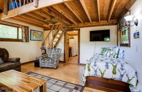 Cozy Georgia Abode with Deck, Fire Pit and Lake Access - Foto 7