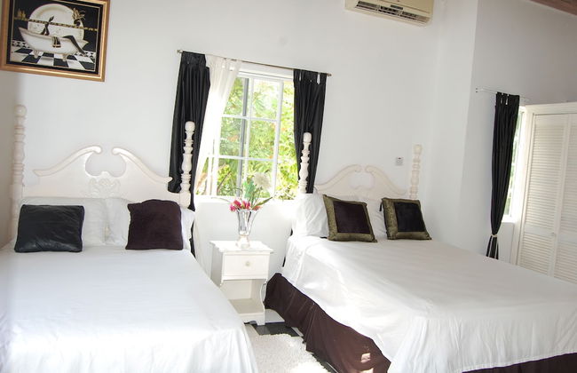 Celebrity Villa Jamaica - Photo 22