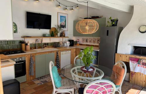 villa spacieuse piscine jacuzzi 8 chambres 16 couchages - Foto 14