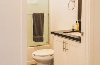 Chic Large 1 Bedroom Apartment in Koreatown with Dining Area Free Gated Parking - Foto 2