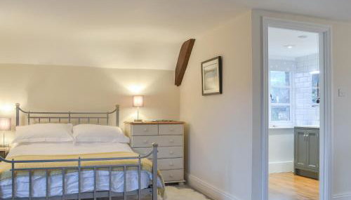 Stables End - Photo 1