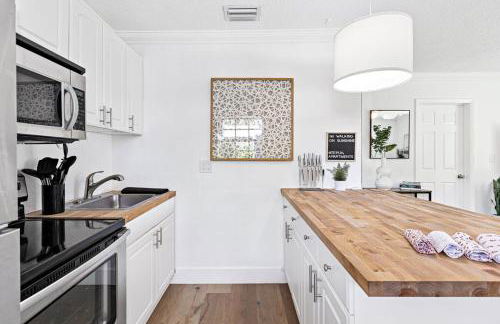 Bright and Spacious 2 BR Apartment - Foto 25