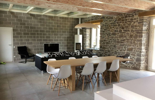 Charming Family Home in Achet - Foto 32