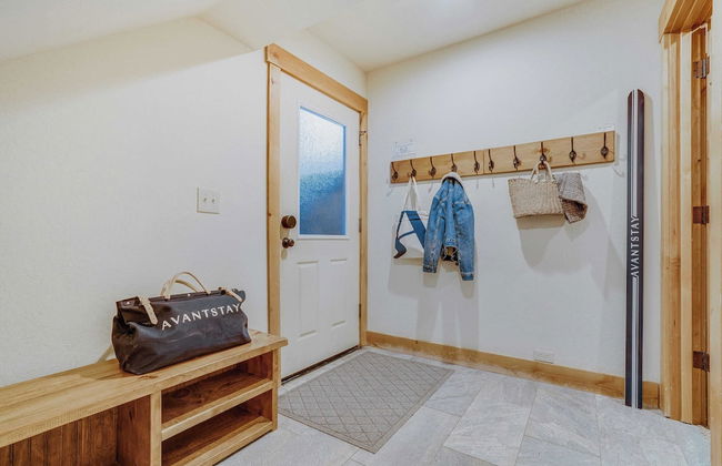 Arroyo by Avantstay Peaceful Mountain Townhouse w/ Large Private Balcony - Photo 32