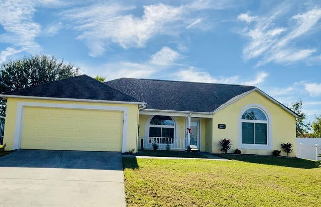 Amazing 3/2 Vacation Home With Private Pool!! - Foto 16