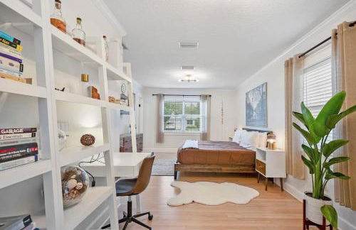 Onyx House King Size Beds Bikes Games Wine - Foto 26