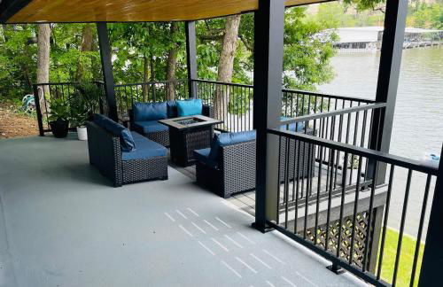 Wet Feet Retreat Lake House with Boat Rental - Foto 9