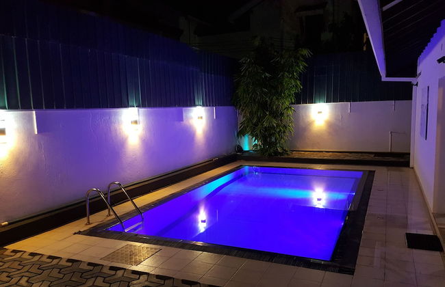 Tripper's Private Villa - Photo 10