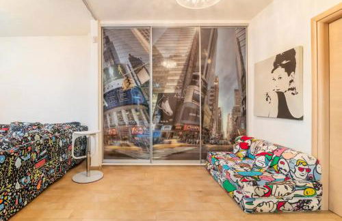 Pop Art Home - Experience Local Vibes - Photo 10