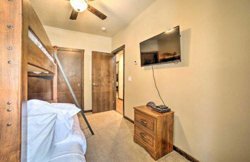 Modern Mammoth Lakes Condo Ski, Hike, and More! - Photo 19