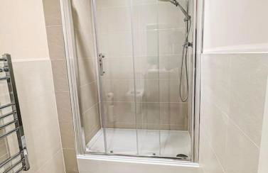 A superb 2 bed, 2 bathroom apartment in Manchester City centre FREE PARKING - Foto 21