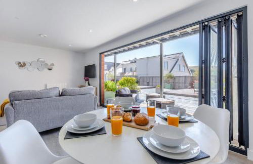 1 Challacombe - Luxury Apartment at Byron Woolacombe, only 4 minute walk to Woolacombe Beach! - Foto 1