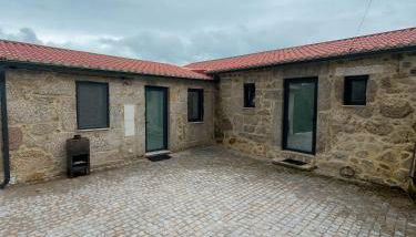 Casas Chão da Roseira - Foto 4