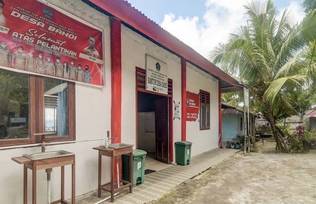 OYO Homes 91148 Homesstay Desa Wisata Bahoi Near Ekowisata Mangrove Desa Bahoi - Photo 1