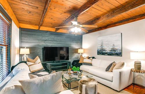 Lovely Gilbertsville Cabin with Patio, 4 Mi to Water - Foto 16