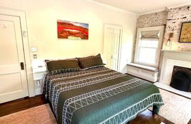 Stylish 3-Bedroom Home in Tulsa - Photo 30