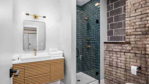 Centrally located private king suite - Foto 4