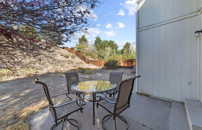 DT Reno - Modern Home Private Patio Workspace - Photo 22