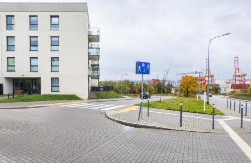 Stylish Two Bedroom Apartment Nasypowa by Noclegi Renters - Foto 24