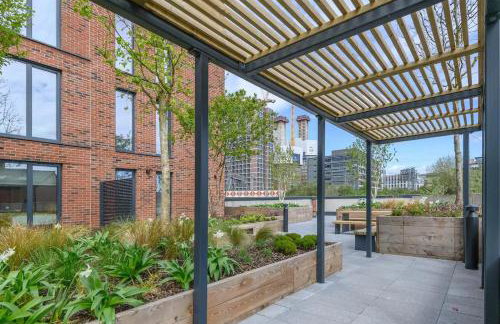 City Centre Deluxe with amazing Garden Terrace - Pass the Keys - Foto 23