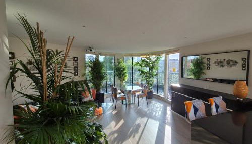 Panoramic Pondview Penthouse - Foto 2