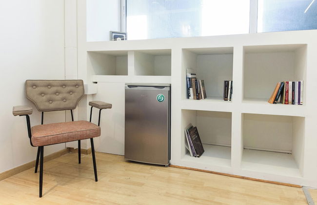 Minimalist Modern Nea Kifisia Studio - Foto 9