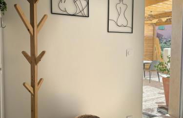 LE TERRACOTTA COTE D'AZUR - Proche PLAGE - Terrasse & Confort - CLIM - Parking et Wifi Gratuit- OFFRE SPECIALE - Foto 18