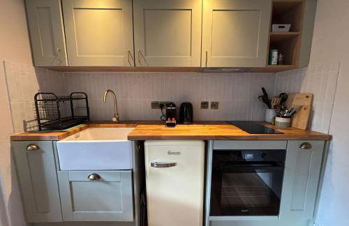 The Stables - cottage in the heart of BoA, private garden - Foto 8