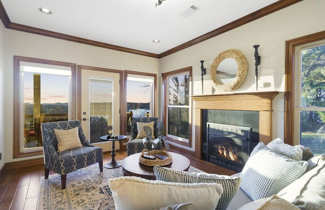 Table Rock Manor at Whitefish Bay - Photo 17