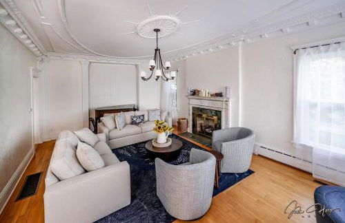 Lakefront estate with breathtaking views and pier! - Foto 14