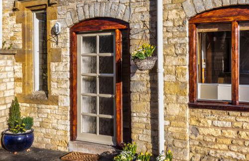 Ashby Cottage - Photo 2