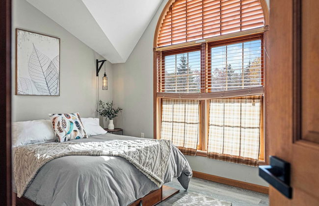 Laker's Pointe by Avantstay Lakefront Private Peninsula Hot Tub, Game Room - Foto 39