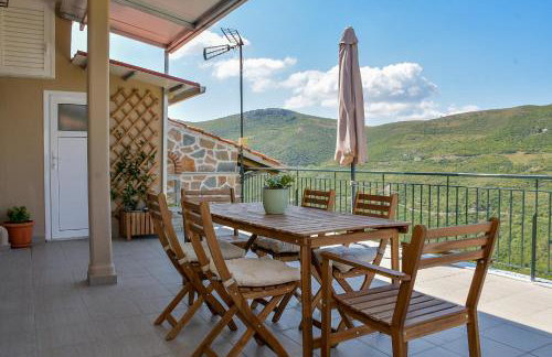 Eagle's nest - Photo 3