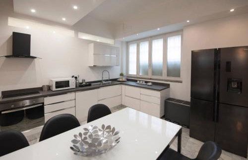 La Galleria Milano - 160 sqm Design Apartment, Spa & Parking - Photo 14