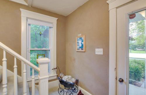 Historic Home with Sunroom - 5 Mi to Lambeau Field! - Foto 16