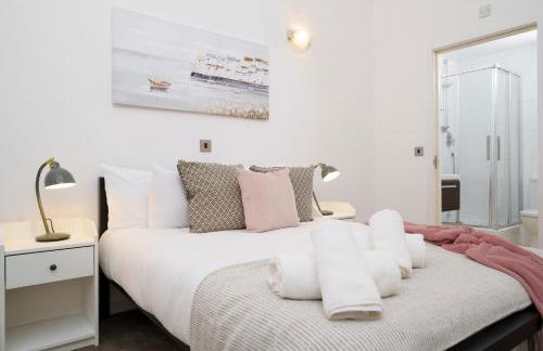 Modern 3BR - Flat Sleeps 8 - Walk to Liverpool St - Foto 11