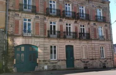 Superbe T2 neuf dans maison de maitre hyper centre - Foto 4