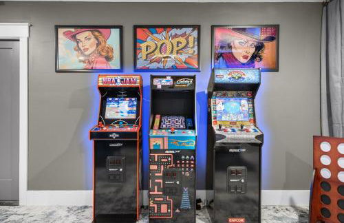 14 Bed Luxe Nashville Retreat with Game Room & Perfect for Large Groups! - Foto 71