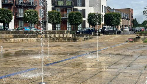 Luxury 2 Bedroom Northampton Townhouse with Balcony - Foto 2