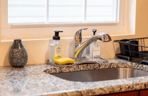 New 4 Apts-198-3 Bed Apt 1st Floor & 3 Bed Apt 2nd Floor - 1 Bed Studio Apt Ground Floor & 1 Bed Studio Apt Ground Floor near Penn Station EWR Newark NJ Airport Hospital Manhattan NYC - Foto 31