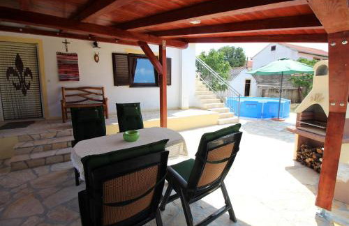 This Pleasant Holiday Home is an Ideal Starting Point to Explore Dalmatia - Foto 39