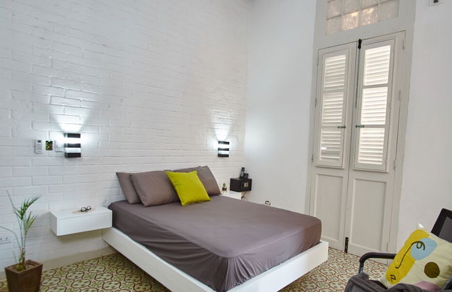 Lujoso Apto WIFI Gratis Balcon y Jacuzzi - Photo 7