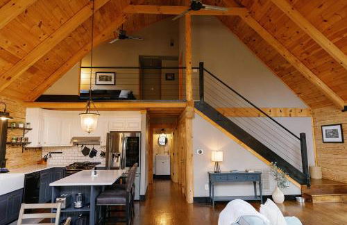 Arch Fun Cabin - Modern Cabin with Hot Tub, Games & Views - Foto 14