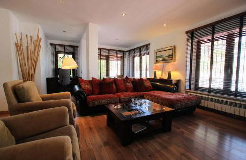 TESS Villa Los Monteros - Photo 7