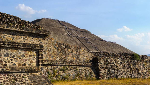 Teotihuacán, Guadalupe Basilica & Tlatelolco Day Trip - Foto 2